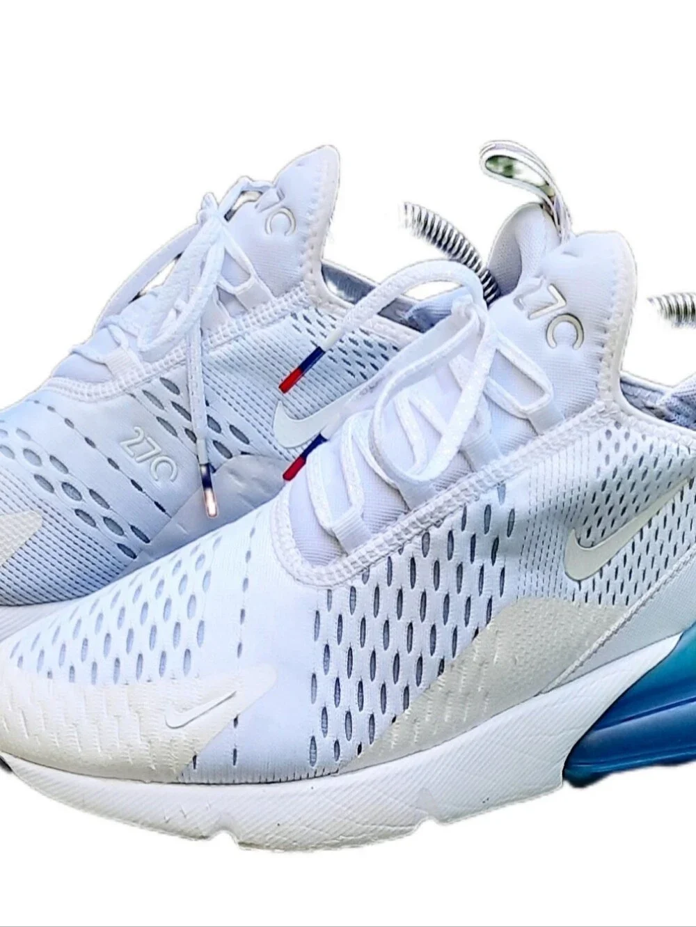 NIKE AIR MAX 270 